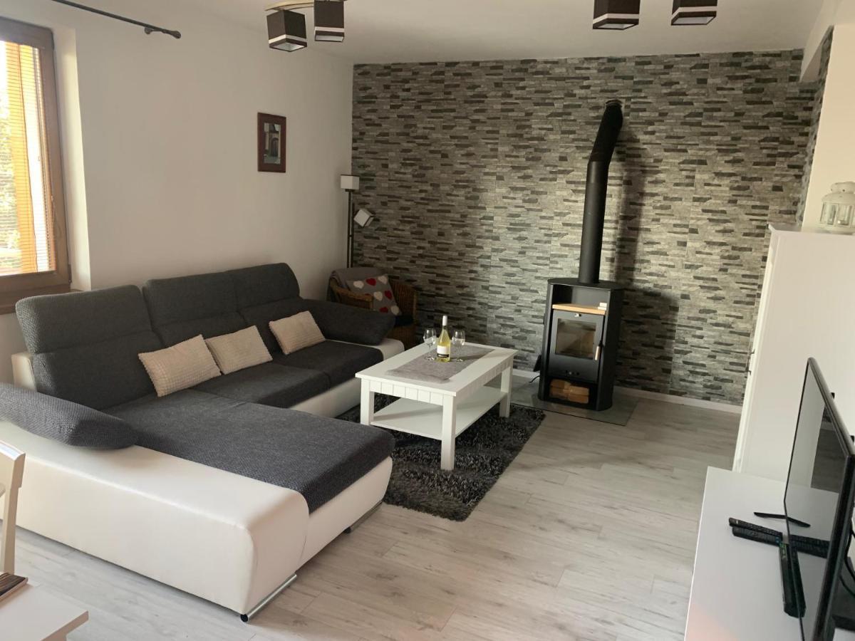 Apartman Lesnicek Stará Lesná Екстериор снимка